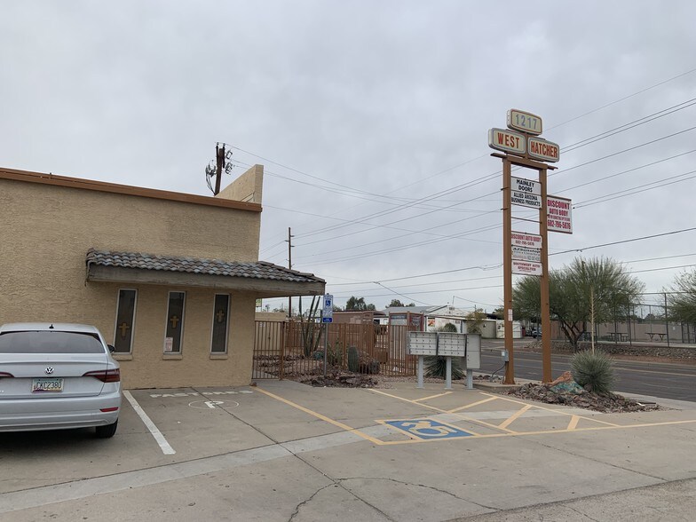More Photos Of 1217 W Hatcher Rd, Phoenix Warehouse For Lease
