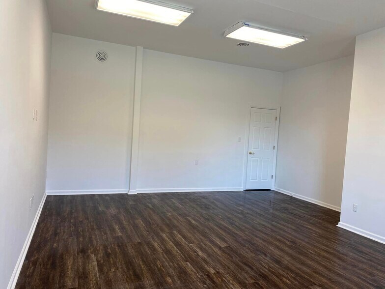 More Photos Of 8333 Alexandria Pike, Alexandria Office For Lease