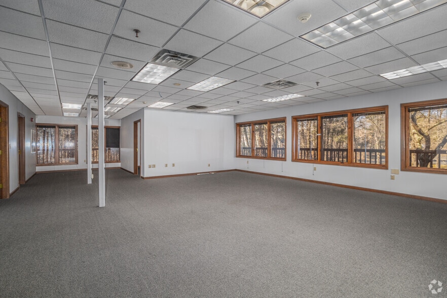 More Photos Of 135 Folly Mill Rd, Seabrook Office For Sale