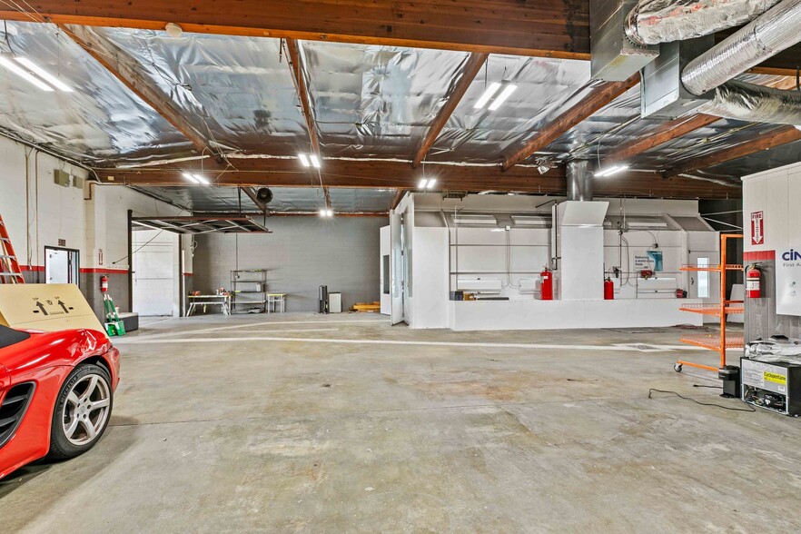 More Photos Of 7400 San Fernando Rd, Sun Valley Warehouse For Sale