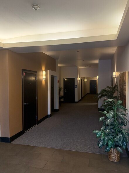 More Photos Of 1002 39th Ave SW, Puyallup Office For Lease