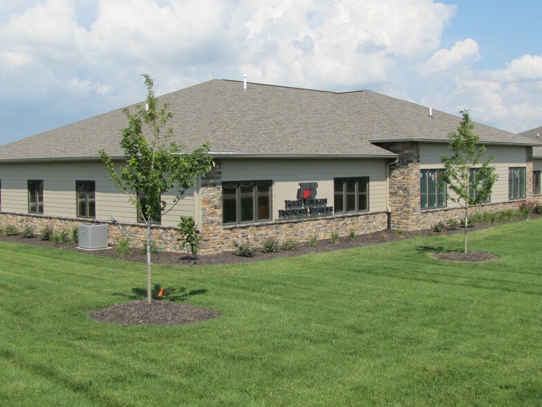 More Photos Of 9849 S 168th Ave, Omaha Office For Sale