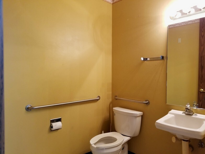 More Photos Of 1700 County Rd, Minden Medical For Lease