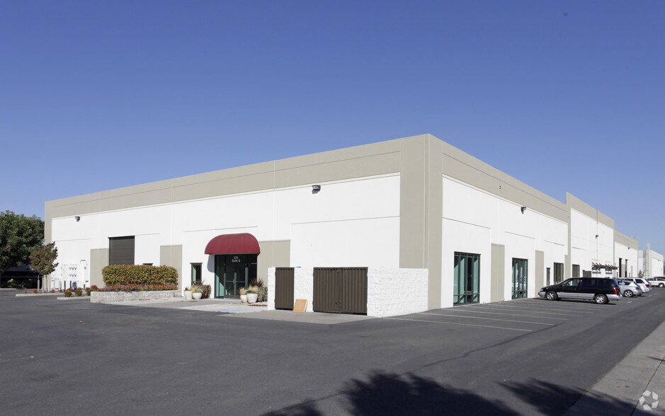 Primary Photo Of 630 Airpark Rd, Napa Research And Development For Lease