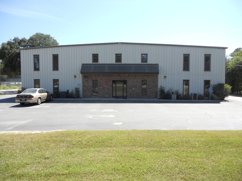 More Photos Of 1620 Dean Forest Rd, Savannah Flex For Lease