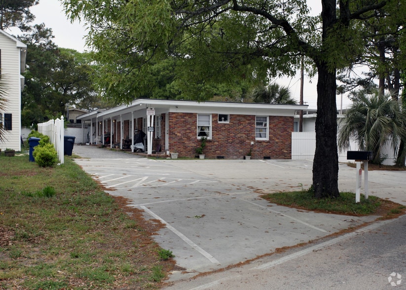 Primary Photo Of 706 Mitchell Dr, Myrtle Beach Apartments For Sale