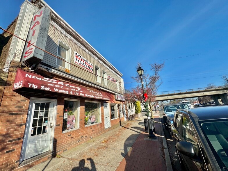 More Photos Of 232-236 Broadway, Amityville Storefront Retail Residential For Sale