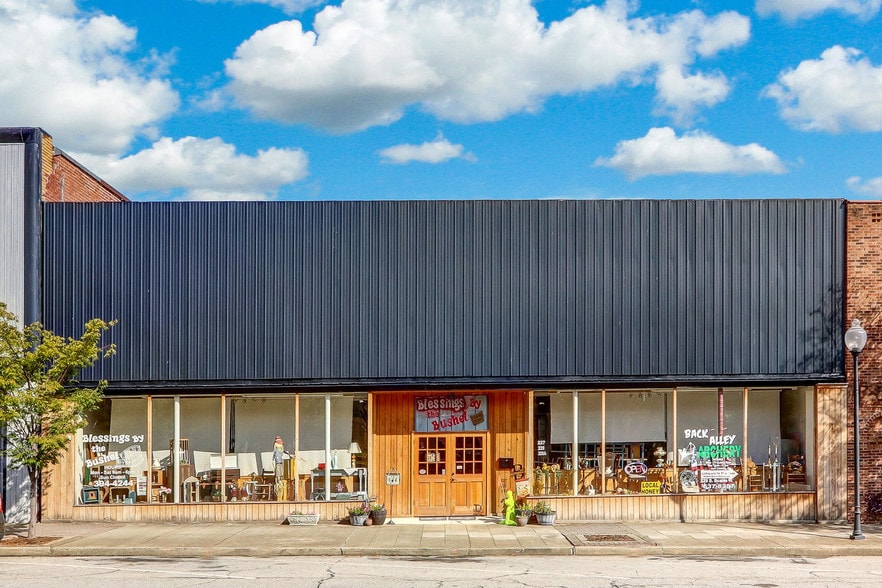 More Photos Of 227-229 S Scales St, Reidsville Storefront Retail Residential For Sale