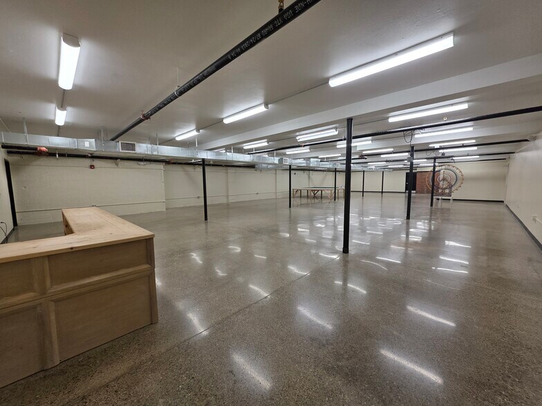 More Photos Of 127-133 E Market St, Sandusky Storefront For Lease