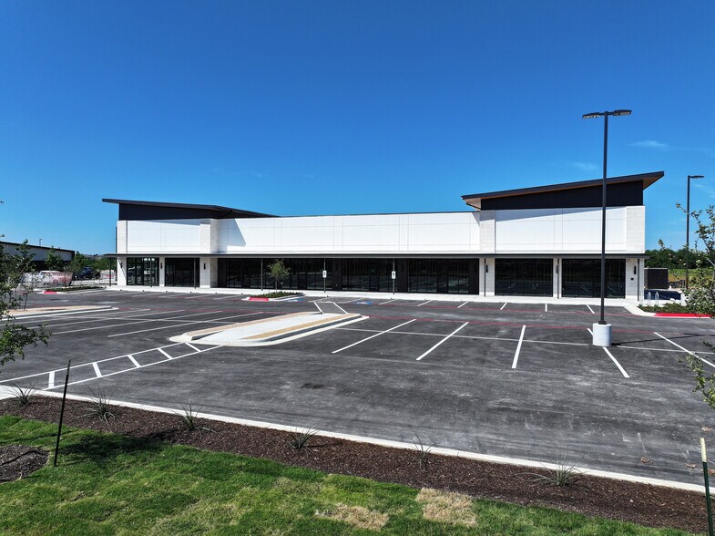 More Photos Of Pointe 183, Leander General Retail For Lease