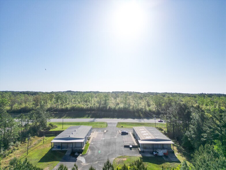 More Photos Of 4525 Schillinger Rd N, Semmes Service For Lease