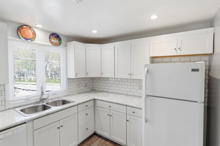 More Photos Of 856 Ridge Rd, Lackawanna Apartments For Sale