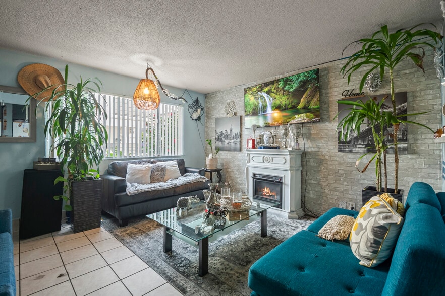More Photos Of 21501-21599 Westpark St, Hayward Apartments For Sale