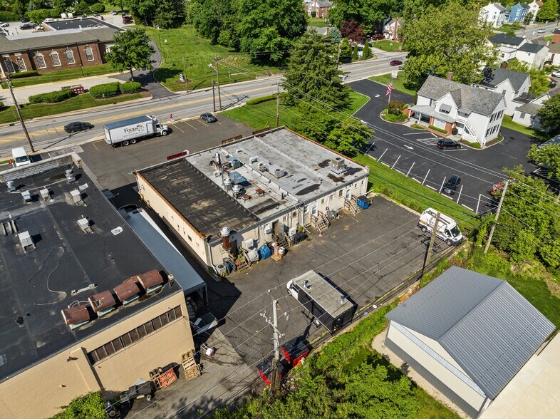 More Photos Of 513-519 Germantown Pike, Lafayette Hill Storefront For Lease