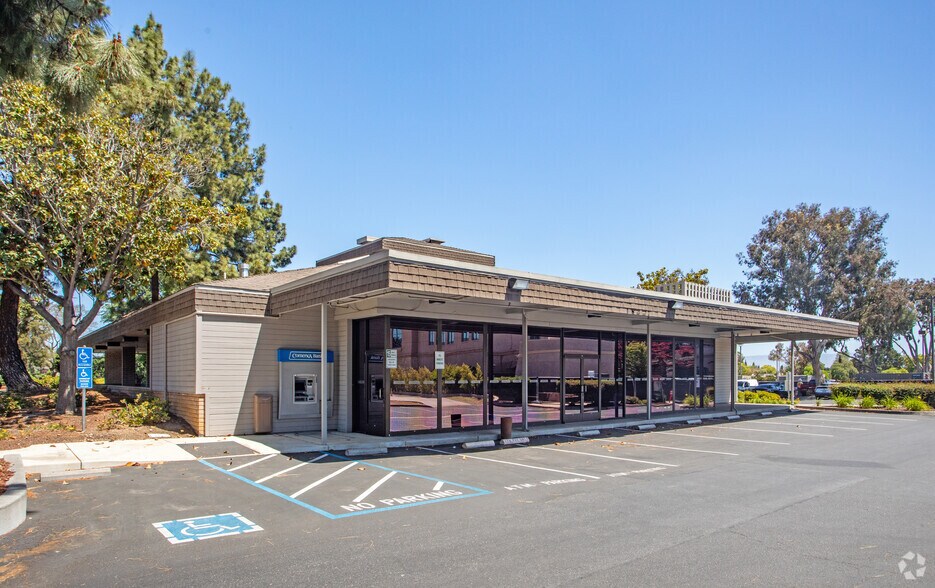 More Photos Of 10020 N De Anza Blvd, Cupertino Loft Creative Space For Lease