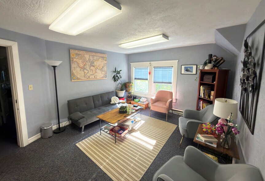 More Photos Of 292 W 12th Ave, Eugene Office For Sale