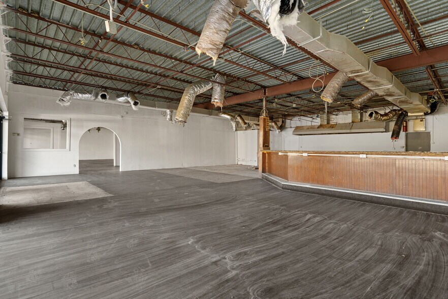 More Photos Of 13705-13741 N Dale Mabry Hwy, Tampa Unknown For Lease