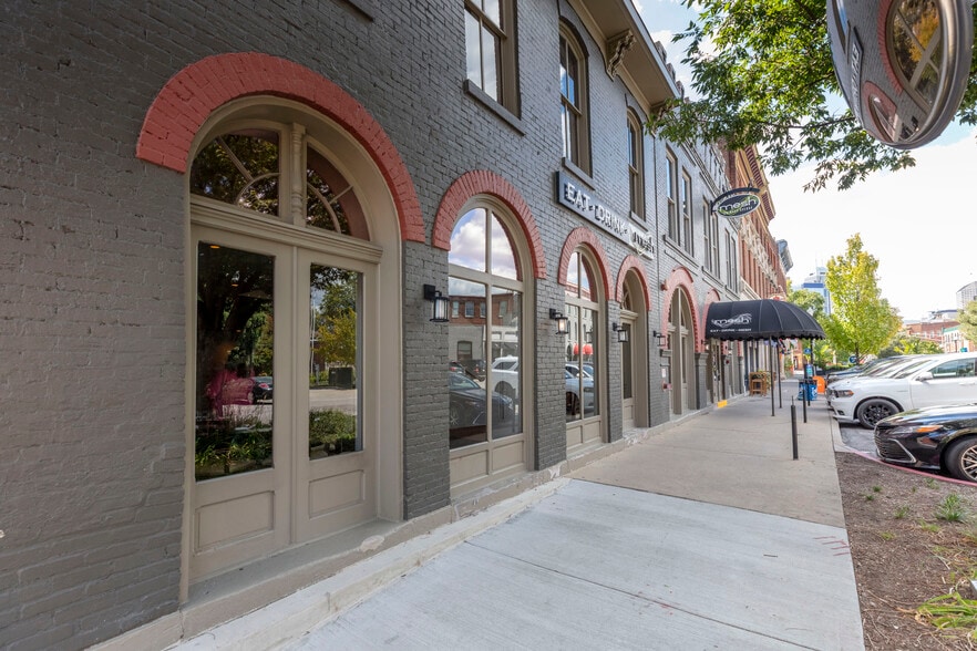 More Photos Of 725 Massachusetts Ave, Indianapolis Restaurant For Sale