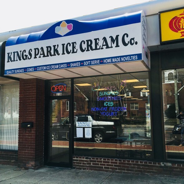 Primary Photo Of 118 Main St, Kings Park Fast Food For Lease