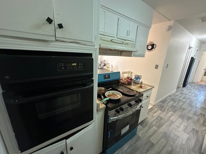 More Photos Of 3620 Elkhorn Blvd, North Highlands Dormitory For Sale