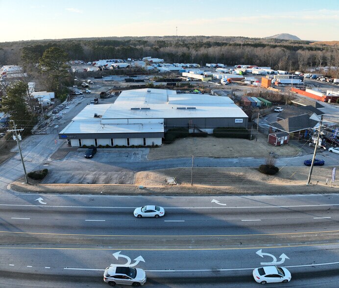 More Photos Of 1931 Rock Chapel Rd, Lithonia Warehouse For Lease