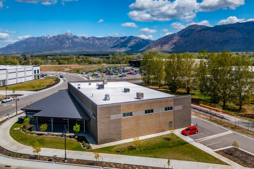 More Photos Of 516 W Stockman Way, Ogden Industrial For Sale