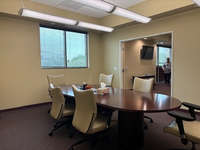 More Photos Of 406 E Vanderbilt Way, San Bernardino Medical For Sale