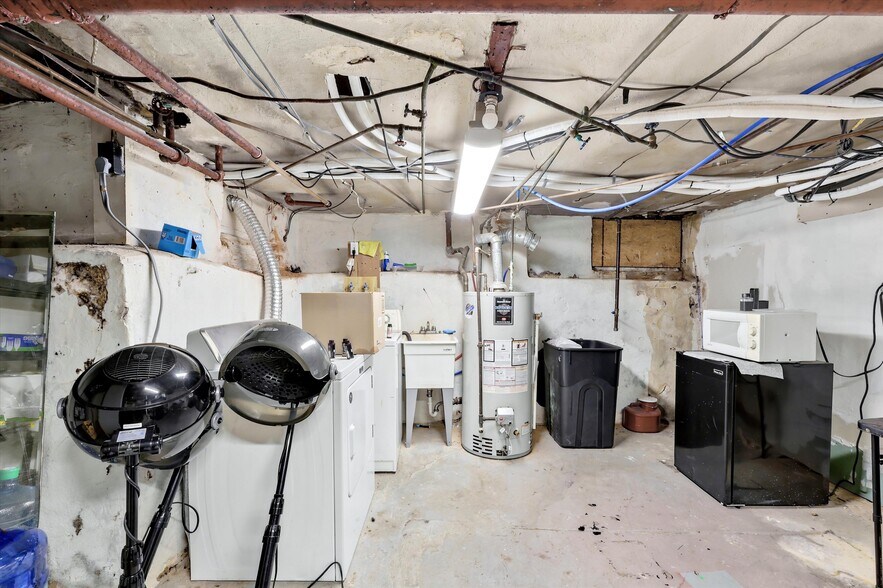 More Photos Of 401 S Springfield Rd, Clifton Heights Storefront Retail Residential For Sale