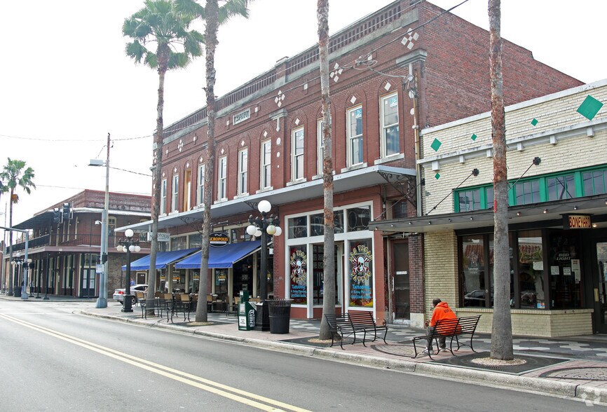 More Photos Of 1710 N 19th St, Tampa Office For Sale