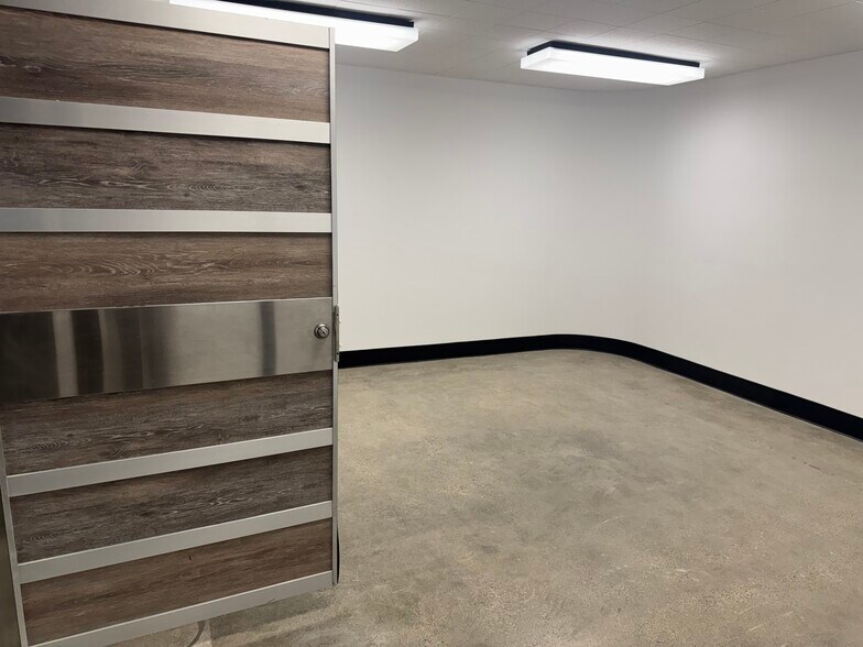 More Photos Of 408 E Main St, Santa Maria Office For Sale