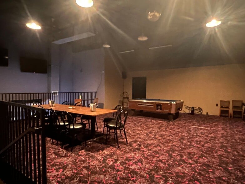 More Photos Of 337 Peacock St, Pottsville General Retail For Sale