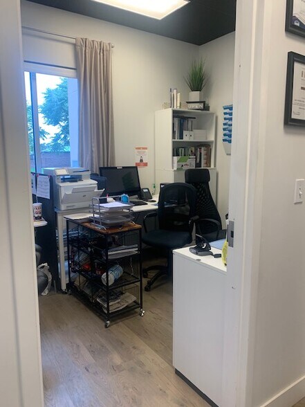 More Photos Of 12295 N Pennsylvania St, Thornton Showroom For Lease