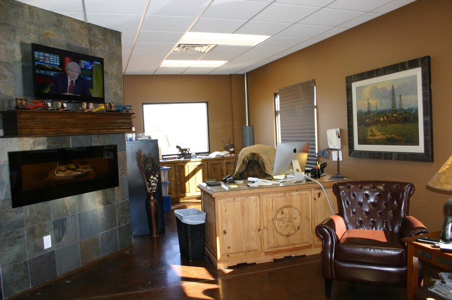 More Photos Of 9718 W County Road 154, Midland Warehouse For Sale