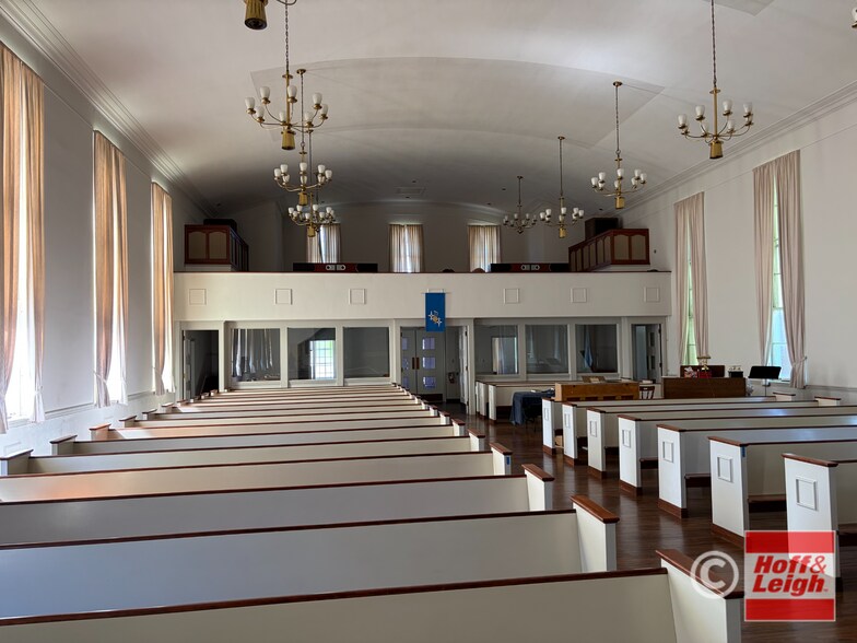 More Photos Of 13812 Bellaire Rd, Cleveland Religious Facility For Sale