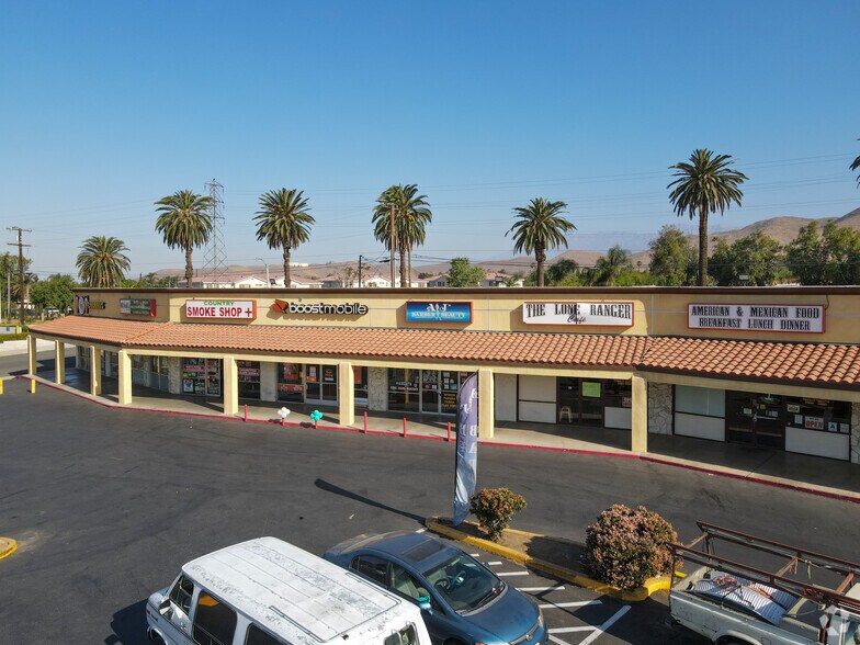 More Photos Of 9085 Mission Blvd, Jurupa Valley Storefront For Lease