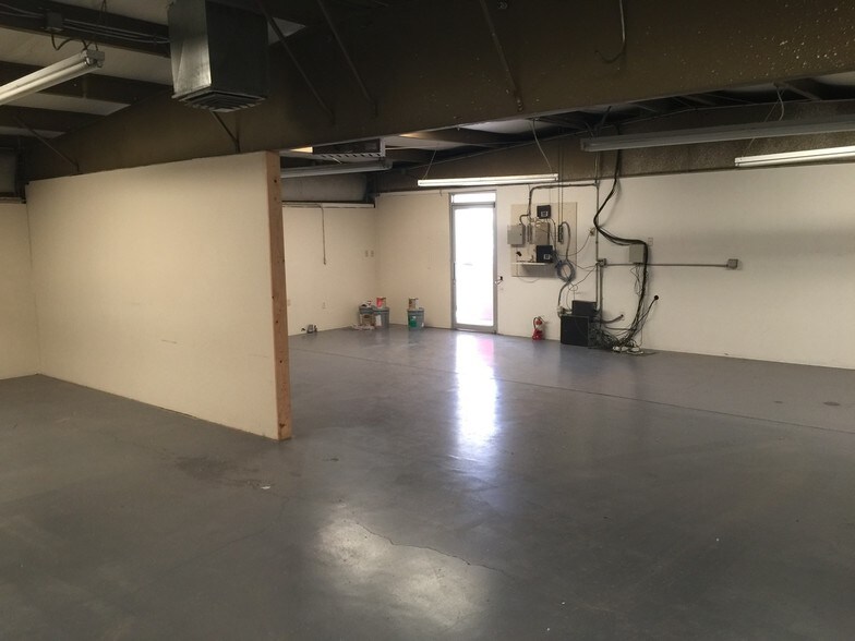More Photos Of 1709 N Solano Ave, Las Cruces General Retail For Sale