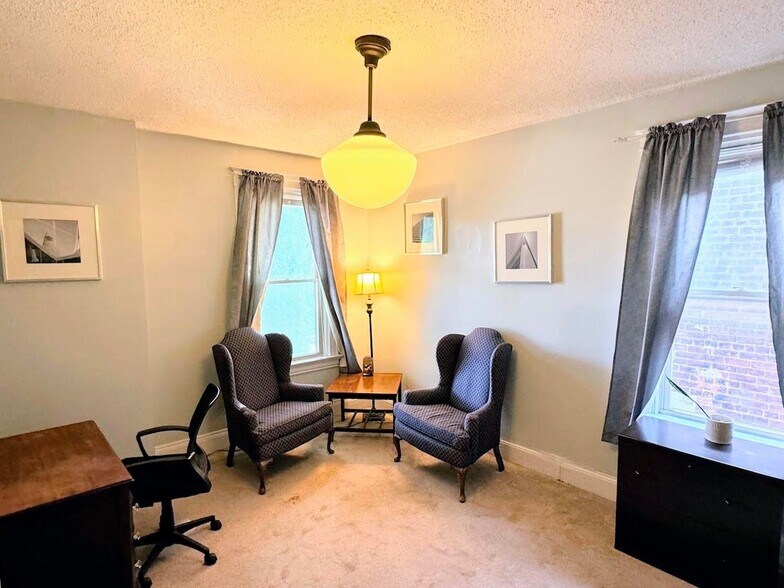 More Photos Of 201 Linden Ave, Newport Office Residential For Sale