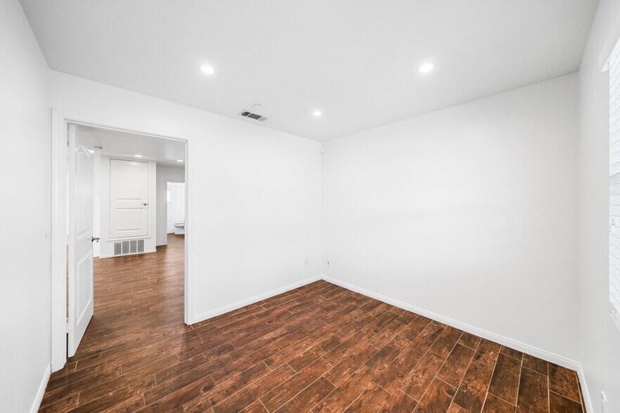 More Photos Of 6315 Pedley Rd, Riverside Land For Sale