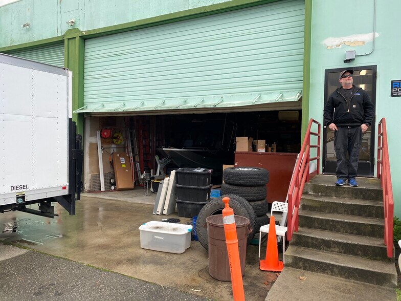 More Photos Of 1980-1982 Stone Ave, San Jose Manufacturing For Sale