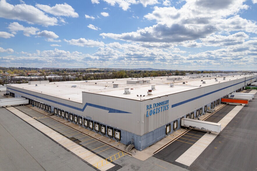 More Photos Of 301 Butterfly Commons Dr, York Manufacturing For Lease