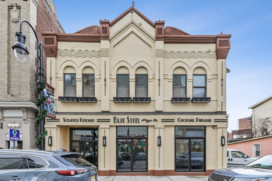 Primary Photo Of 285 Glenwood Ave, Bloomfield Restaurant For Sale