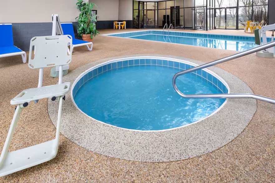 More Photos Of 210 Executive Dr, Cranberry Township Hotel For Sale
