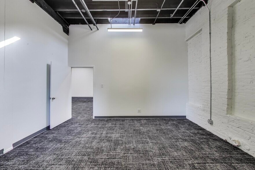 More Photos Of 400-420 N May St, Chicago Loft Creative Space For Lease