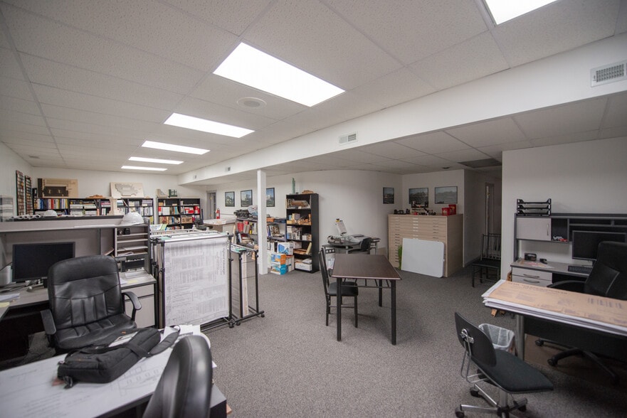 More Photos Of 6 Morgan, Valparaiso Office For Lease