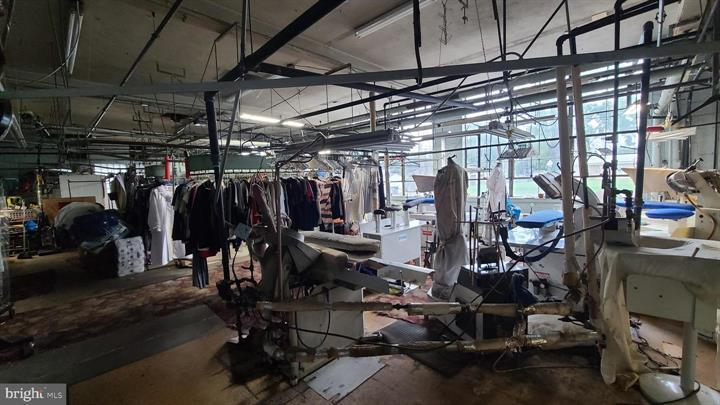 More Photos Of 3114 Hoffman St, Harrisburg Warehouse For Sale