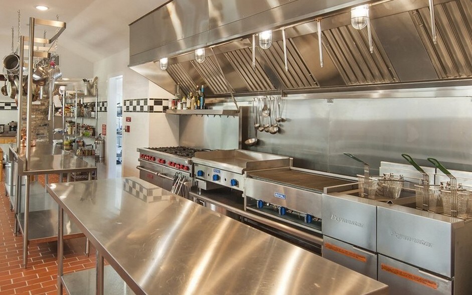 More Photos Of 107 N Broadway St, Fellsmere Hotel For Sale