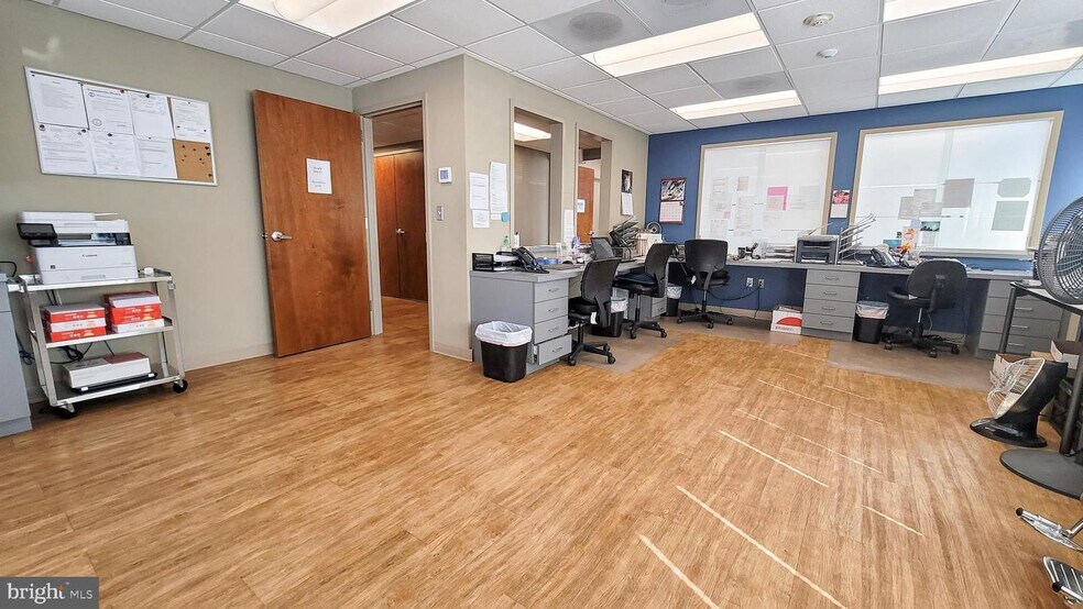 More Photos Of 2050 Old Bridge Rd, Woodbridge Medical For Sale