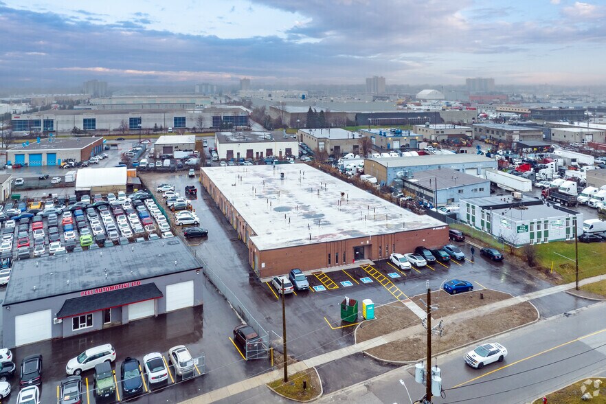 More Photos Of 21 Hale Rd, Brampton Warehouse For Sale