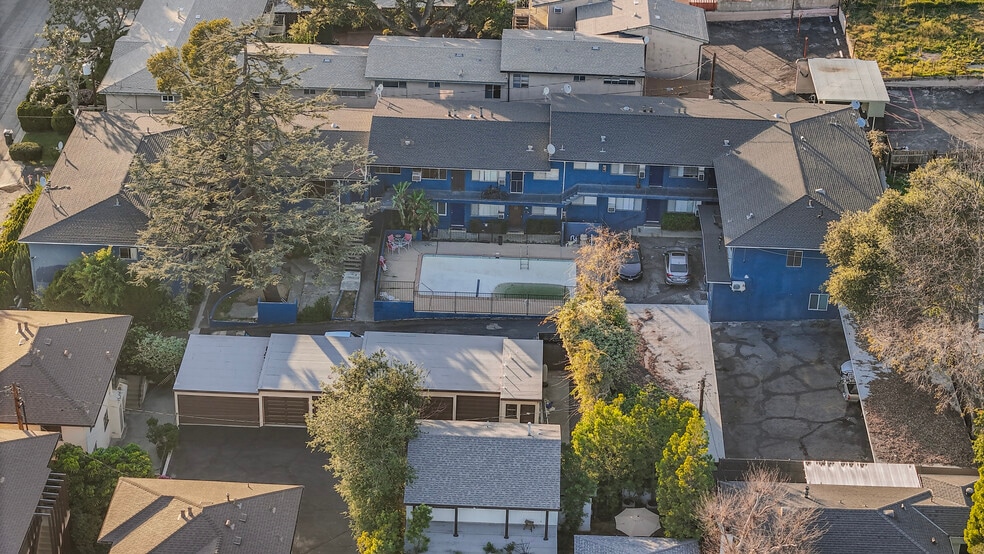 More Photos Of 755-757 E Pine St, Altadena Apartments For Sale