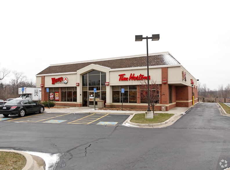 Primary Photo Of 750-760 Hewitt Rd, Ypsilanti Fast Food For Sale